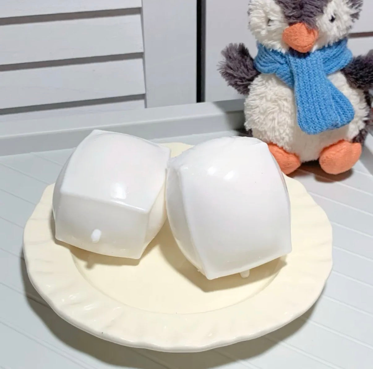 realistic tofu squishy with slow rebound texture