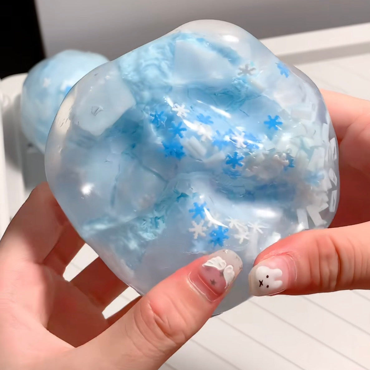 Winter Snowflake Cracking wax stress Ball