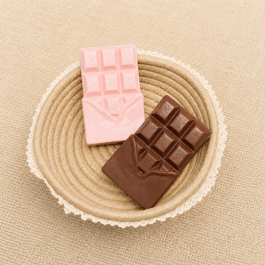 Chocolate bar slow rising squishy with realistic dessert design and soft foam texture.